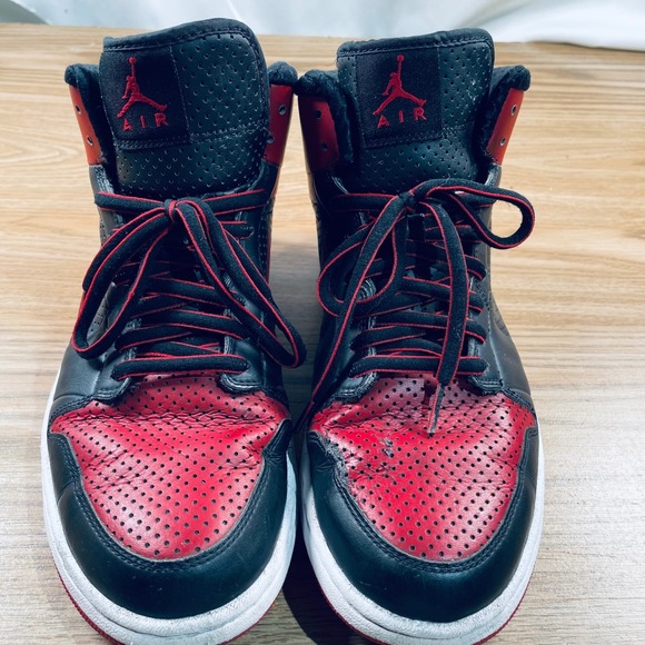 Jordan Men Basketball Shoes Perforated Leather Size 10‎ Alpha 1 Bred 392813-001 main image 12